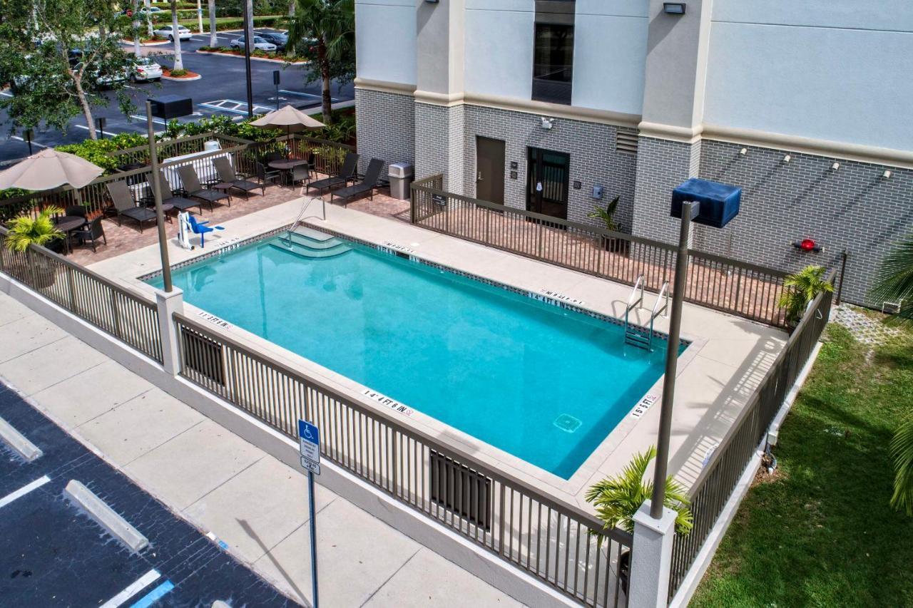 Hampton Inn & Suites Fort Myers Estero Eksteriør bilde